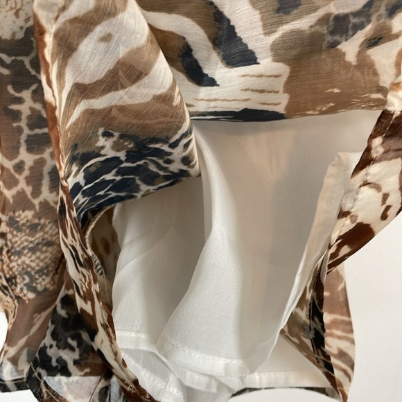 L' Atiste Womens M Animal Print Long Sleeve Belted 1/2 Button Down Lined Romper - Picture 9 of 11